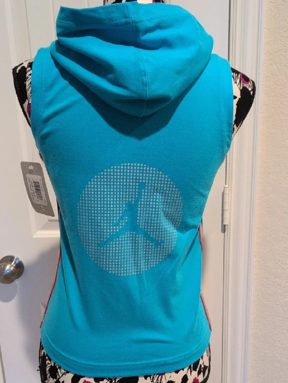 Jordan Girls Turquise Sleeveless Zip-Up Hoodie Size Large (12-14) NWT